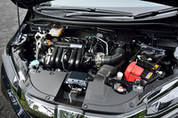 1.5リッターエンジンと、7段デュアルクラッチ式AT内にモーターを組み込んだ「i-DCD」が搭載される。システム最高出力は137psとなる。