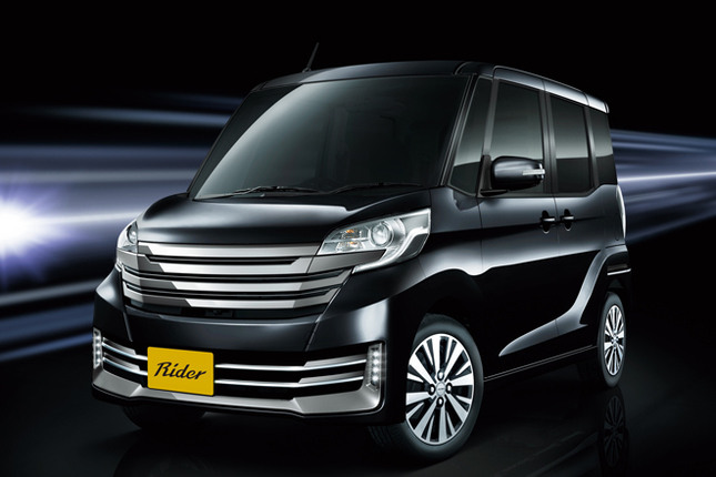 「日産デイズ ルークス ライダー ブラックライン」