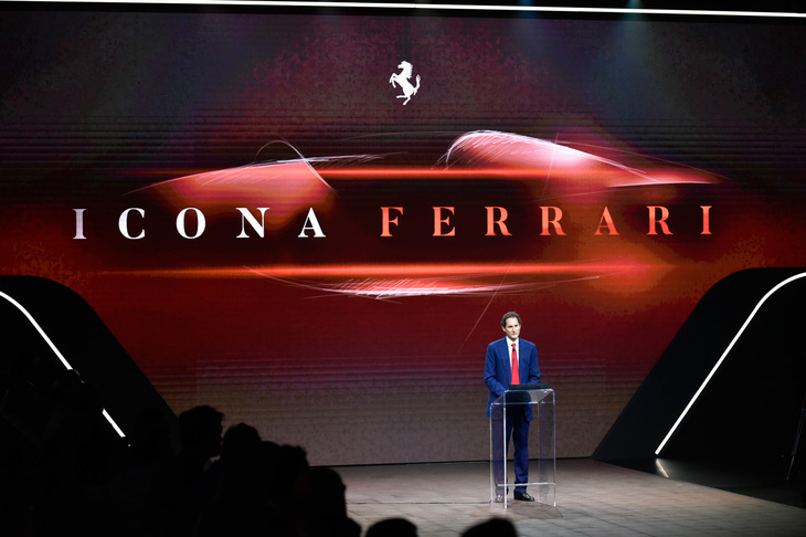 「フェラーリ・モンツァSP1／SP2」の発表会の様子。