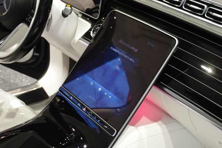 メルセデス・マイバッハS680 4MATICエディション100（センターディスプレイ）