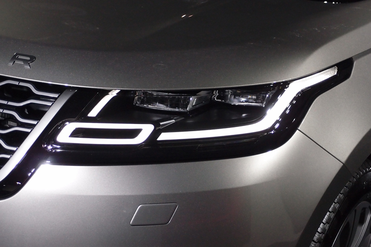 レンジローバー ヴェラール（ヘッドランプ）