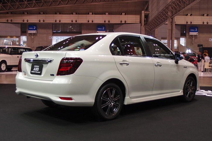 カローラ アクシオ ハイブリッドG“50リミテッド”（2016年）