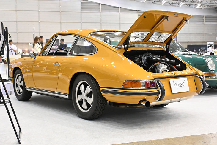 ポルシェ911S（1968年）／MEDIATECARS ＆IBILAB