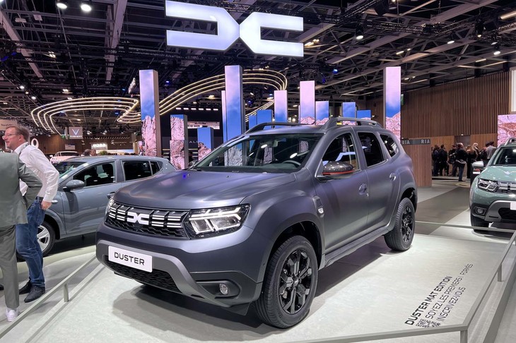 ダチア・ダスター マットエディション