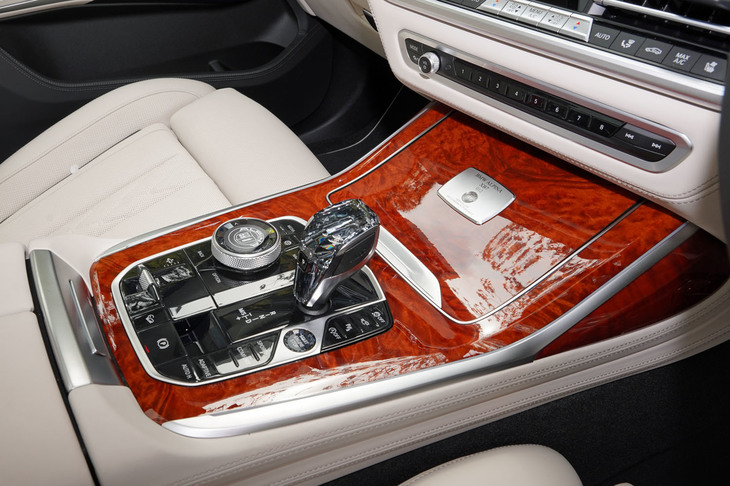 BMWアルピナXB7（センターコンソール）