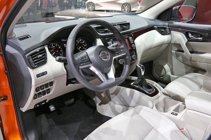 日産ローグ スポーツ（インテリア）