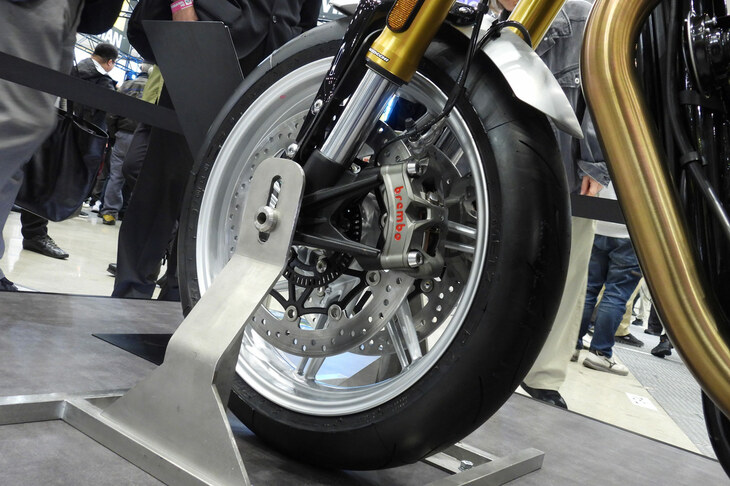 トライアンフ・スピードツイン1200カフェレーサーエディション