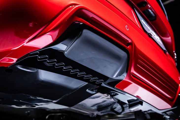 ホンダ・ヴェゼルe：HEVモデューロXコンセプト（リアバンパー下部）