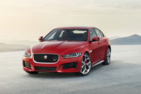 新型セダン「ジャガーXE」の概要が明らかに