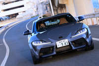 「RZ」の価格にトランスミッションによる違いはなく、6段MT仕様、8段AT仕様ともに731万3000円となっている。