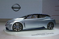 日産が次世代EVコンセプトを披露【東京モーターショー2015】