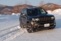 ジープ・レネゲード トレイルホーク4xe
