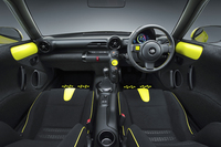 コンセプトモデル「トヨタS-FR」のインテリア。次の「コペン」の車内は、あるいはこんなデザインになるのかもしれない。