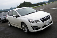 2016年のスバルテックツアーで“ちょい乗り”した、先代「インプレッサ スポーツ」。悪路での入力のいなし方とかが本当にすばらしく、「これ、旧型にしちゃうのもったいなくない？」と本気で思ってしまった。