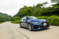 昔ながらのアルピナライドを感じられた「D4 Sグランクーペ」。「アルピナスポーツサスペンション」はフロントに1.25度のネガティブキャンバーがつけられている。