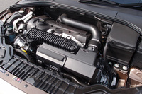 ディーゼル車に搭載される2リッター直4ディーゼル「D4」ユニット。