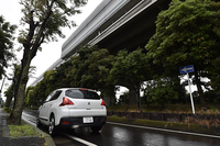 かつて測位テストを行った新湘南バイパスの高架下の道路を通り、いきなり測位テストを実施してみたがまったくズレることなく完璧に走りきった。