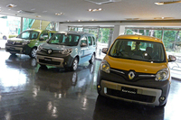 「ルノー・カングー」に黄、緑、青の特別仕様車の画像