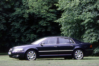 いわゆる「D」セグメントに参入するフェートン。このセグメントの全世界における市場規模は、23万台と見積もられる。