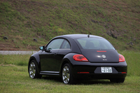 ボディーカラーは黒のみ。右ハンドル仕様のみで、全国限定600台となる。価格は315万円。