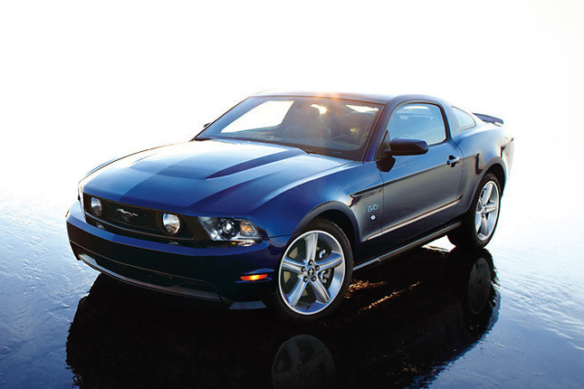 「マスタングV8 GTクーペ プレミアム」