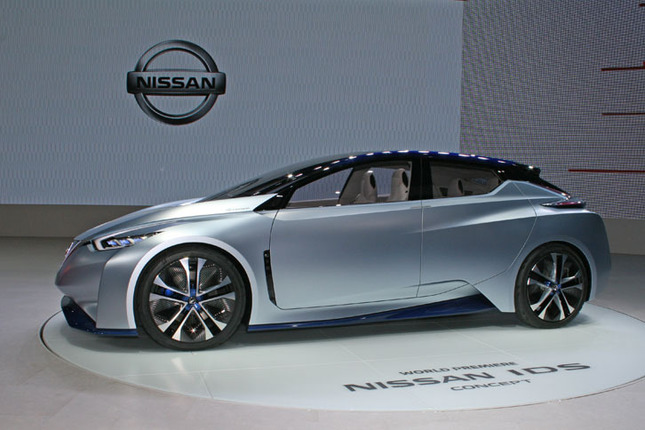 東京モーターショーで世界初公開された電気自動車のコンセプトカー「IDSコンセプト」。