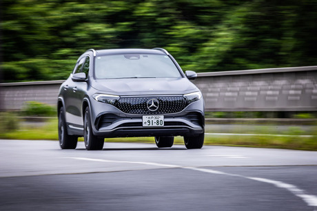 メルセデス・ベンツの電気自動車ラインナップにおいて、エントリーモデルに位置づけられる「EQA」がマイナ...