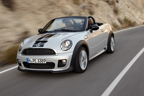 MINI�u�����h�̐V�^�I�[�v�����f���A�uMINI���[�h�X�^�[�v�̎p���ʐ^�ŏЉ��B