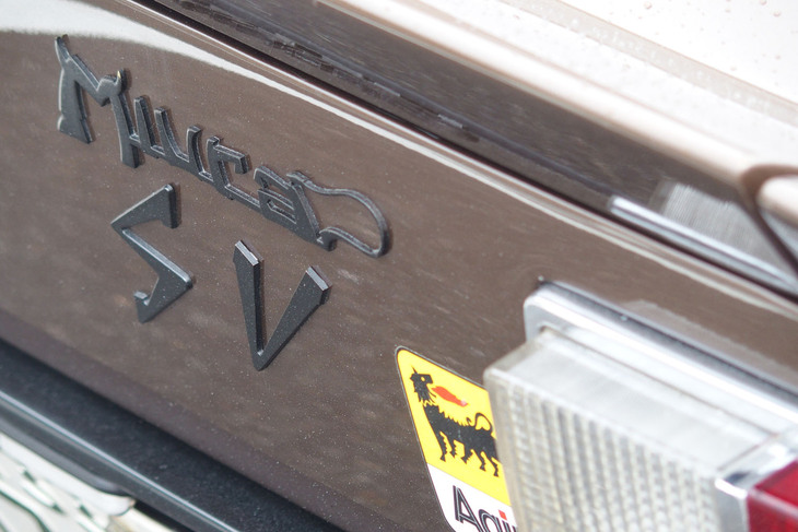 「ランボルギーニ・ミウラ」のエンブレム。