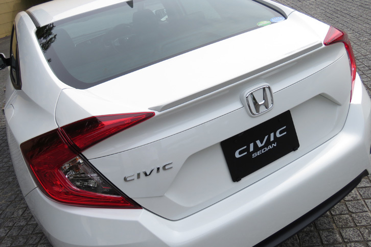 ホンダ・シビックセダン（リアまわり）