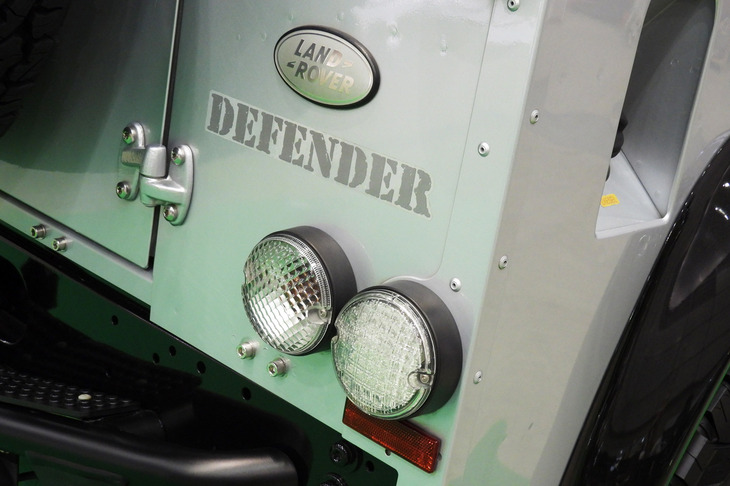 ランドローバー ディフェンダーX-Tech 2.4 TDCI（2012年）／BESPOKES TOKYO