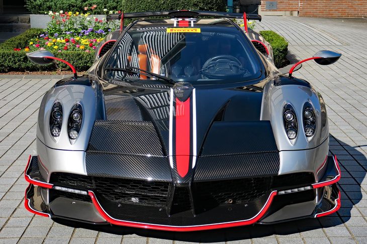 パガーニ・ウアイラ ロードスターBC（フロントマスク）