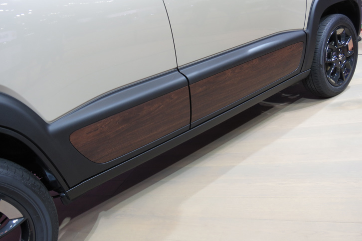 スズキ・クロスビー アウトドア アドベンチャー（エクステリア）