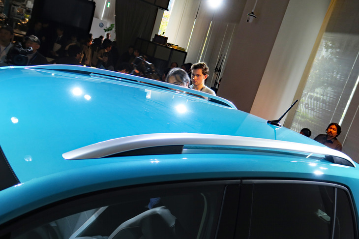 フォルクスワーゲンTクロスTSI 1stプラス（ルーフレール）