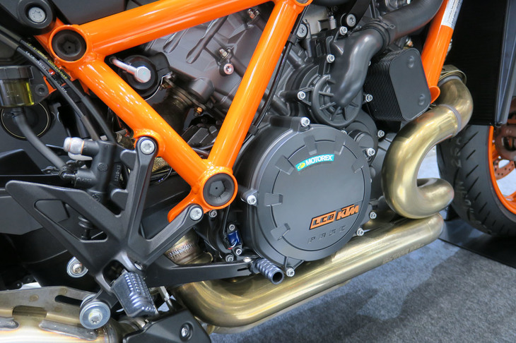 KTM 1290スーパーデュークRエボ