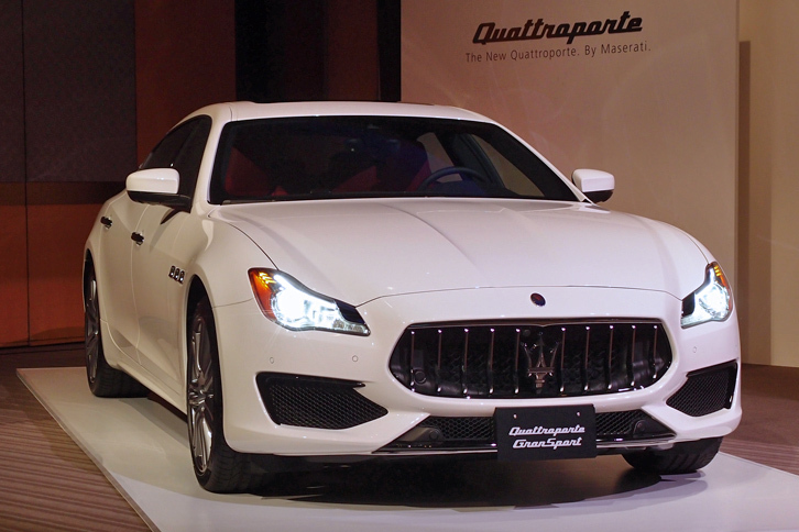「マセラティ・クアトロポルテS グランスポーツ」