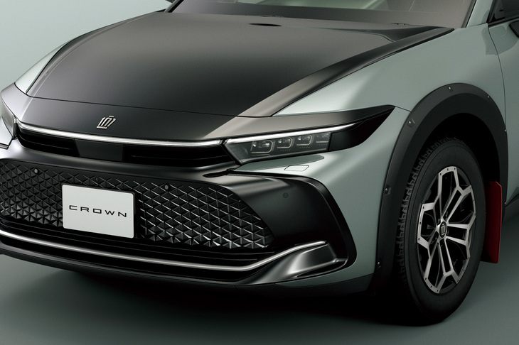 「GORI GORI BLACK塗装」が施されたオーバーフェンダーやマッドガード、ヒッチメンバーなどの装備が特徴。