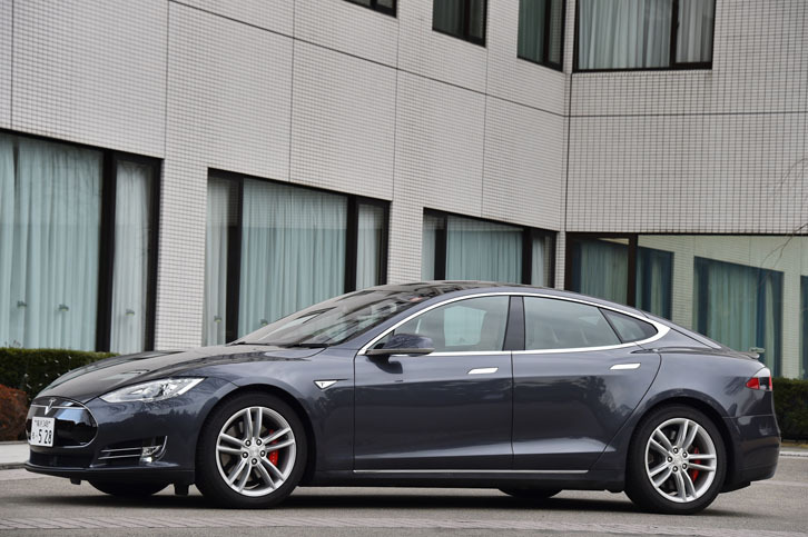 テスラ・モデルS P85D