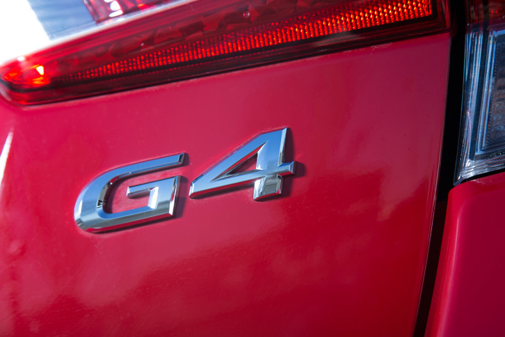 「G4」とは4代目「インプレッサ」シリーズから採用されているセダンモデルのサブネームであり、「G」は「本物の」という意味の英語「Genuine」から、「4」は4ドアであることからとられた。
