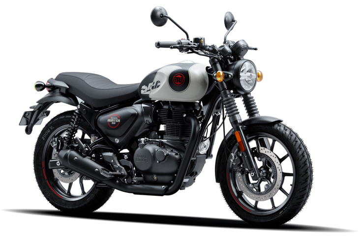 「トウキョウ・ブラック」のカラーリングが施された「ロイヤルエンフィールド・ハンター350」。