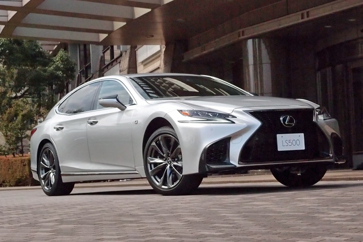 LS500“Fスポーツ”