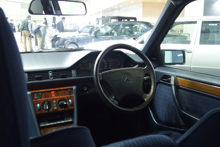 メルセデス・ベンツ260Eロング（1992年）／マツシマホールディングス