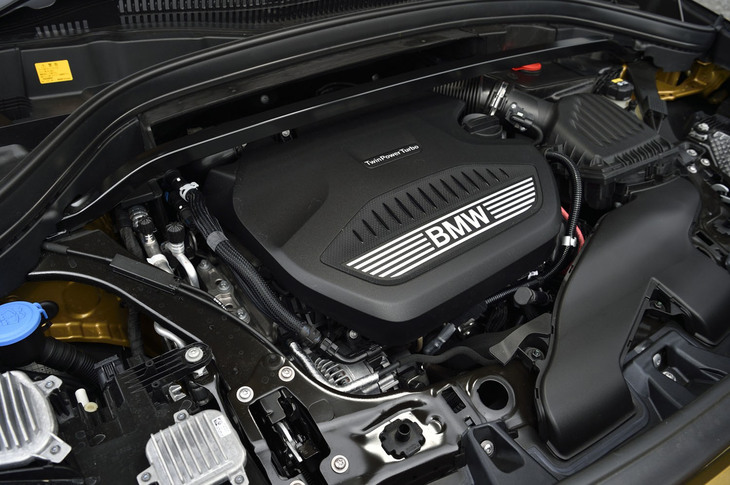 搭載されるエンジンは、2リッター直4ディーゼルターボ。最高出力190PS/4000rpm、最大トルク400N・m/1750-2500rpmを発生する。