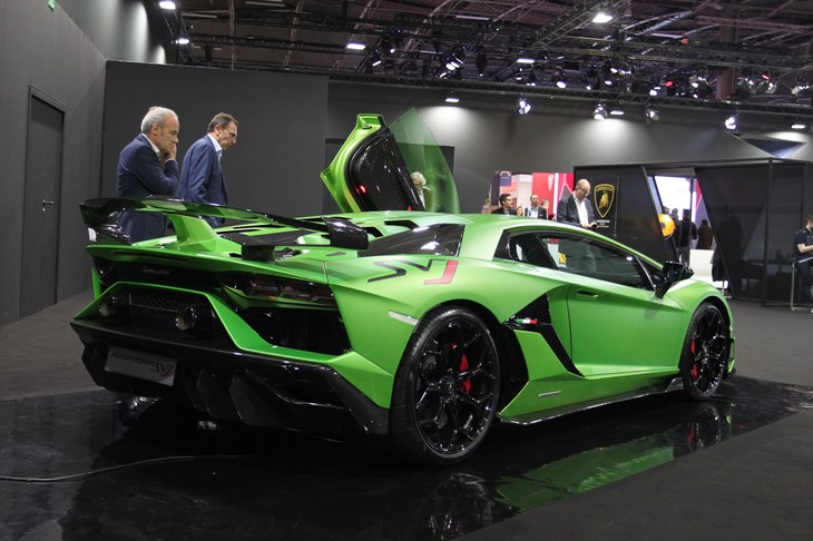 ランボルギーニ・アヴェンタドールSVJ