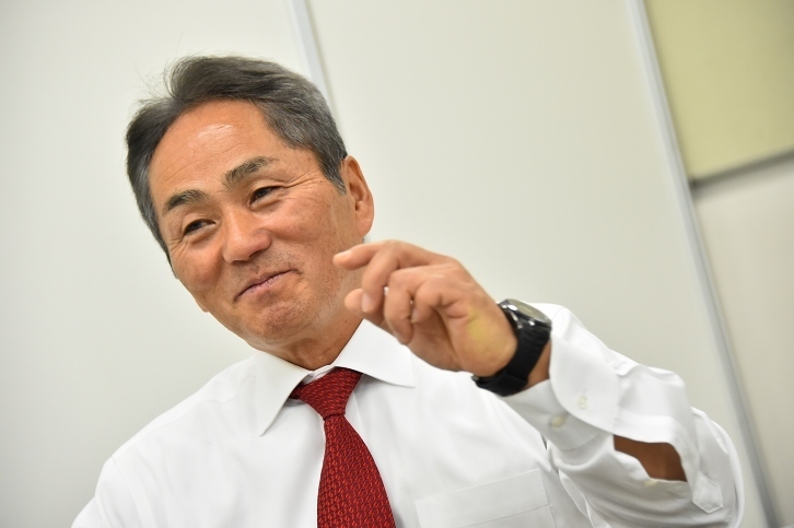 「今年のSUPER GTは背水の陣」と語る辰己総監督。