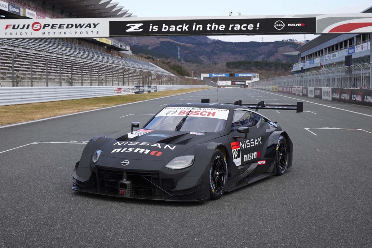 当選フェアレディZ&GT-R NISMO2020 GT3&GR SUPER GT img_4a2d13d3af35a6d9d56b69f22a