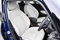 第1回：世界一クルマ好きといわれる国の最新モデル輸入車チョイ乗りリポート～個性派ぞろいのイギリス編～の画像