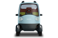 「クルマではなく、新しい乗り物をつくる」という発想から生まれたという電気自動車「ミゼットX」。全長×全幅×全高＝2200×1295×1680mmという、軽自動車よりさらに小さな寸法が特徴。