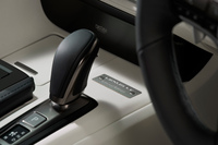 「レクサスLC」一部改良　走りを高めた特別仕様車“ピナクル”も登場の画像