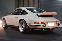 米シンガーがピカピカにレストアした「ポルシェ911」が日本初上陸の画像